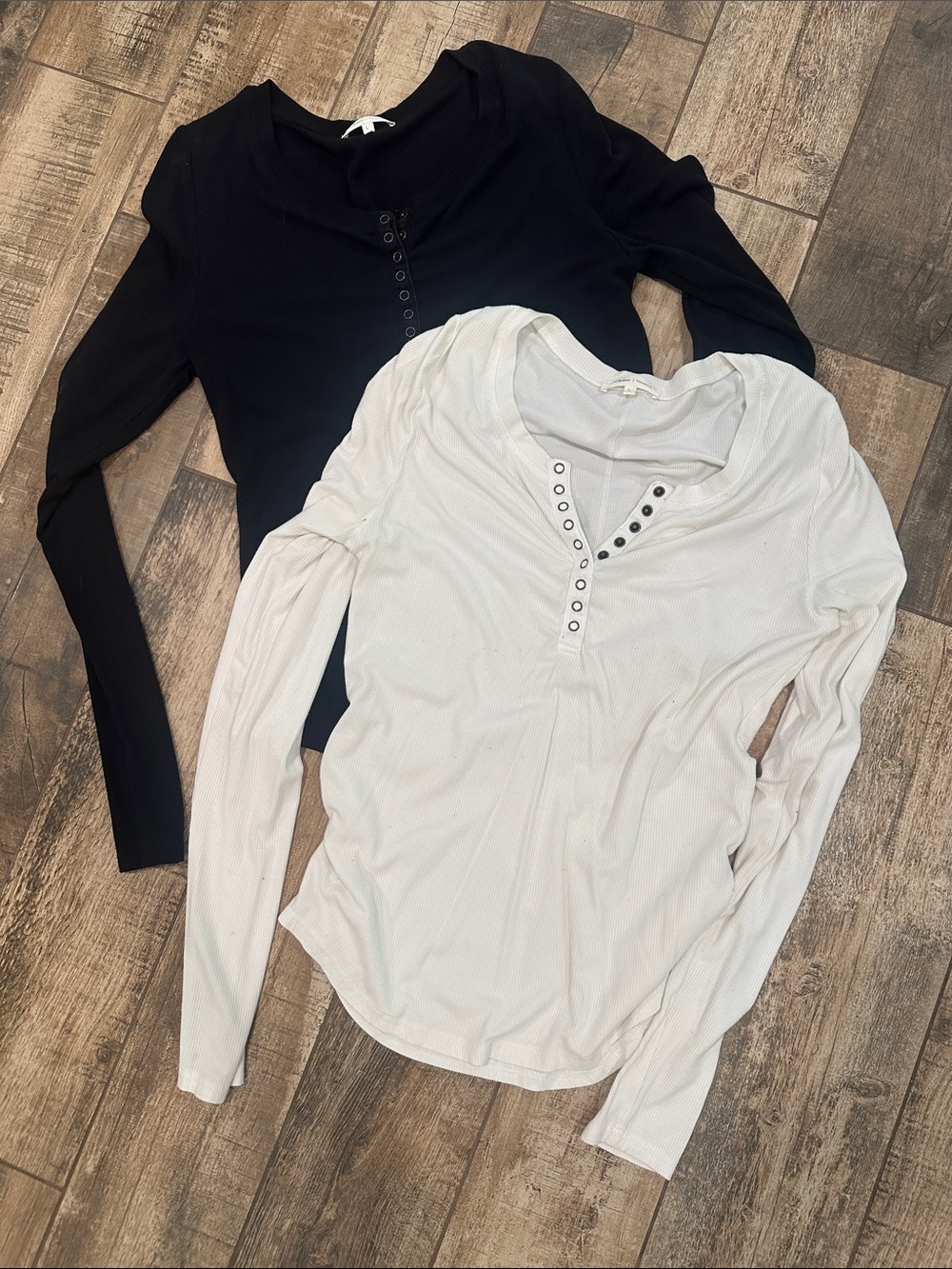 Bohme essentials-Long-Sleeve Henley Top - Black & Ivory